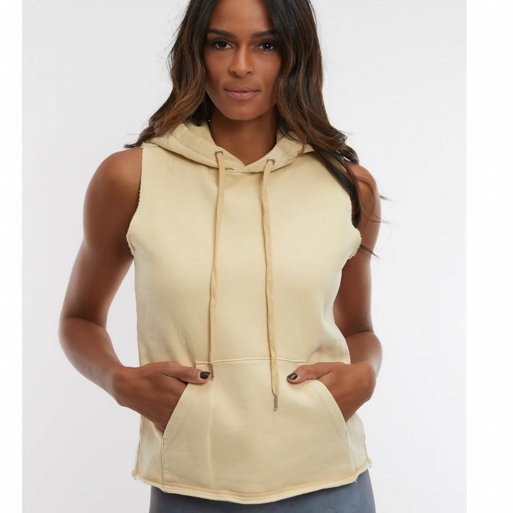 Venor sleeveless hoodie. NWTT